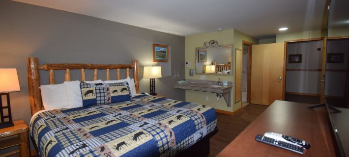 Nisqually Lodge Hotels in Pierce County