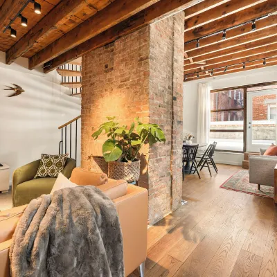 Mana and Lila Boutique Aparthotel Hotels near Over-the-Rhine