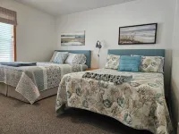 13-person home for families & groups!