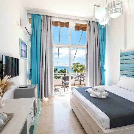 Saranda Hotel