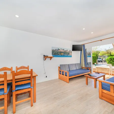 Apartamentos Massol