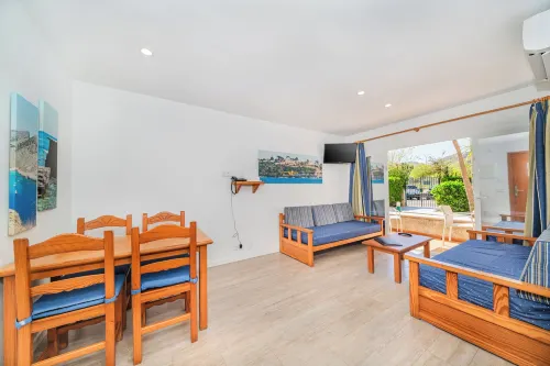 Apartamentos Massol - Airport Shuttle