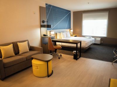 Comfort Suites Airport Tukwila Seattle