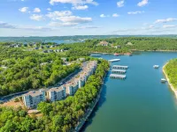 The Shoreline Suite 2bdr Hotels in Stone County