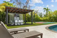 Villa Solara | Pool · Cinema · Basketball Court - Villas