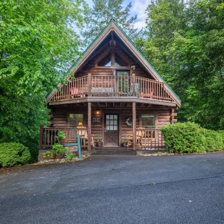 26 Bearfoot Landing 2 Bedroom Cabin by RedAwning