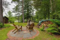 All-season Family Retreat w/ Dock on Loon Lake! - Wifi