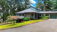 Cedar & Sound by Avantstay South Whidbey Retreat Water Views + Indoor Hot Tub + Fire Pit - 4 stjerner