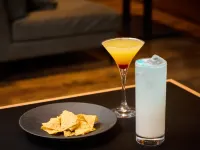 Mount Inn - bars