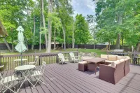 Pet-friendly Group Getaway 12 Mi to Camelback Mtn! - WiFi