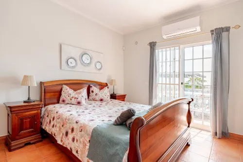 Charming villa with 3 bedrooms and sea view - バスタブ