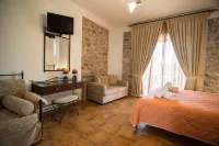 Vathi Hotel - parking