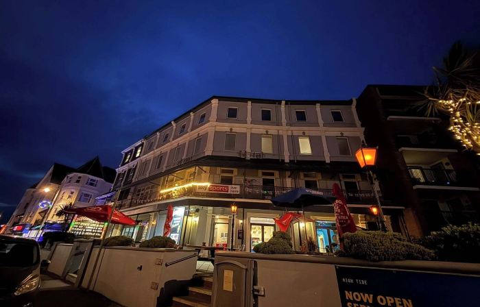 The Carlton Hotel
