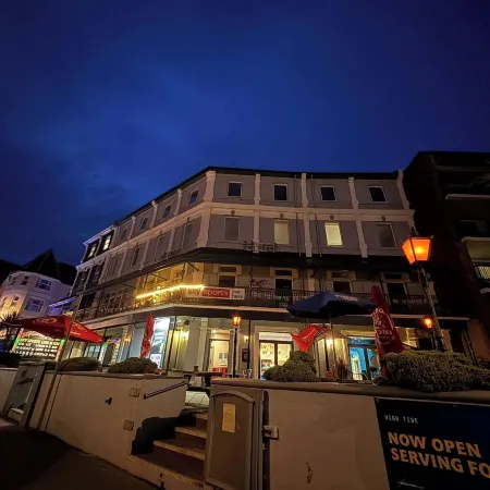 The Carlton Hotel
