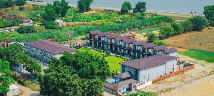 Aayovea Resort Ayodhya Near Ram Mandir & Saryu River Hotéis em Ayodhya