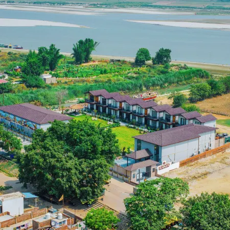 Aayovea Resort Ayodhya Near Ram Mandir & Saryu River