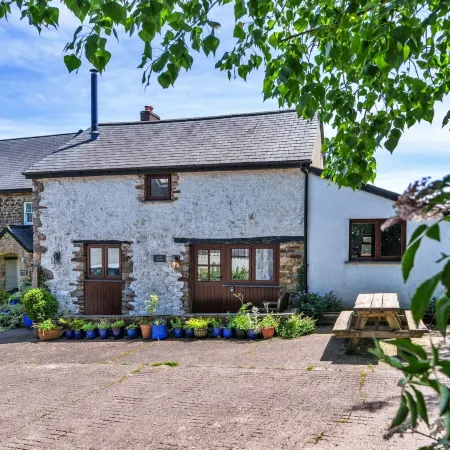 Stunning Bamburgh Coast Apartment Hotels in Okehampton