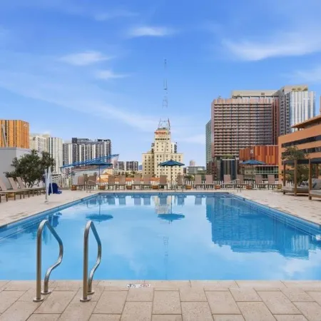 Placemakr Downtown Phoenix