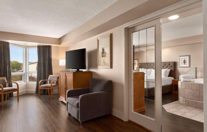Royal Hotel West Edmonton, Trademark Collection by Wyndham