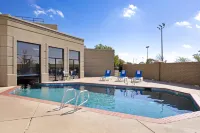 Comfort Inn & Suites Wichita Northeast - Pool
