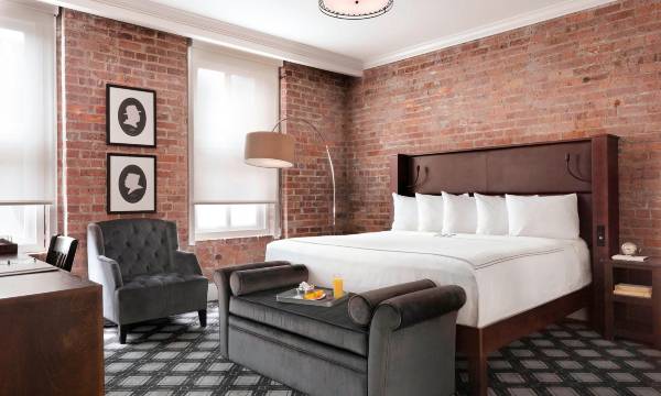 Q&C Hotel and Bar New Orleans, Autograph Collection