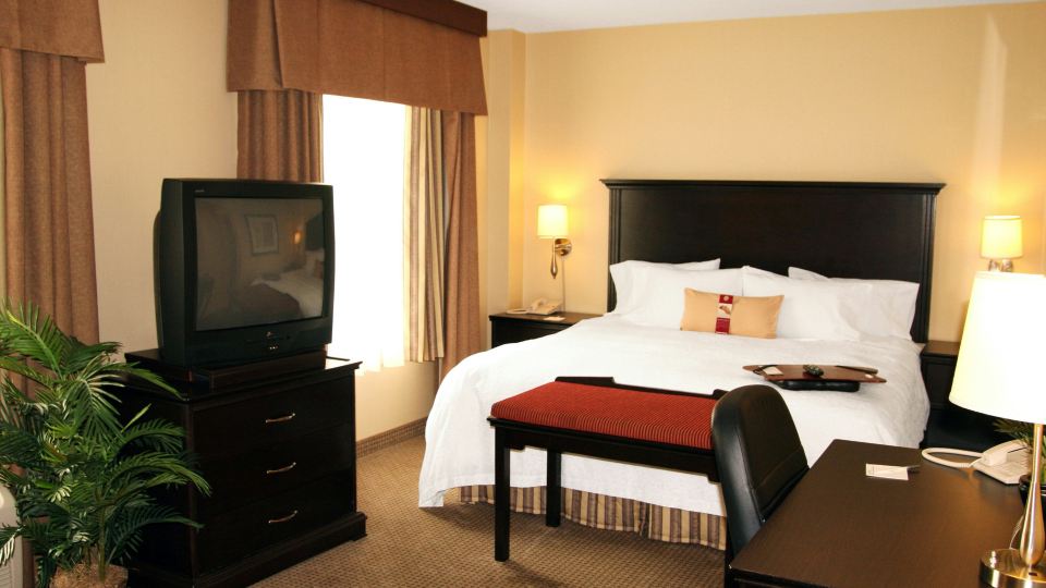 Hampton Inn & Suites by Hilton Laval