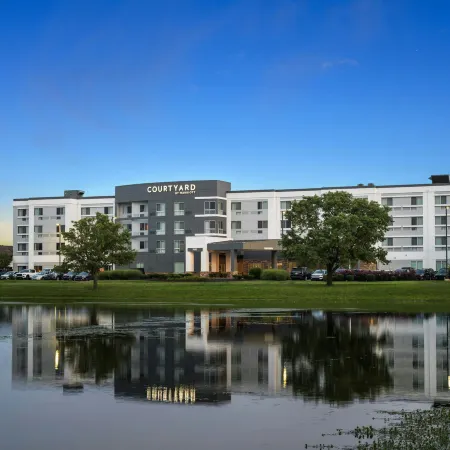Courtyard Evansville East