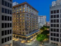 The Gunter Hotel San Antonio Riverwalk Hotels near Lindberg Park