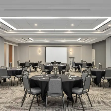 Hampton Inn & Suites by Hilton Downers Grove Chicago