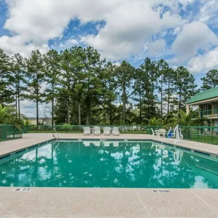 Travelers Inn Douglas By OYO US-441