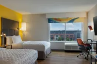Tru by Hilton Ankeny - breakfast