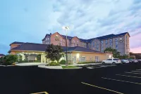 Homewood Suites by Hilton Cambridge-Waterloo, Ontario - parking