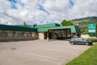 Sandman Hotel Revelstoke - parking