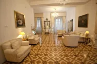 Antiq Palace - Historic Hotels of Europe - parking