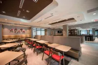 SpringHill Suites Athens Downtown/University Area - breakfast