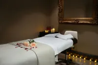 Delta Hotels by Marriott Manchester Airport - spa
