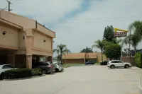Mountain Inn - parking
