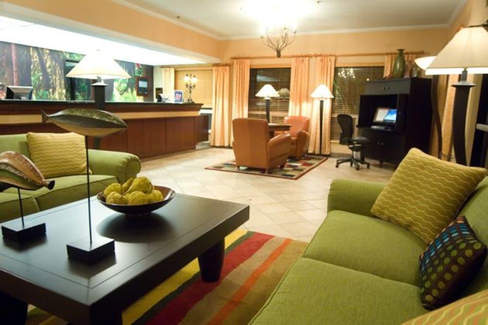 Phoenix Inn Suites - Lake Oswego