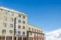 Cal Ruiz Hotel a 