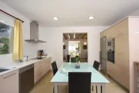 Holiday House for 8 Persons, with Swimming Pool, Near the Beach