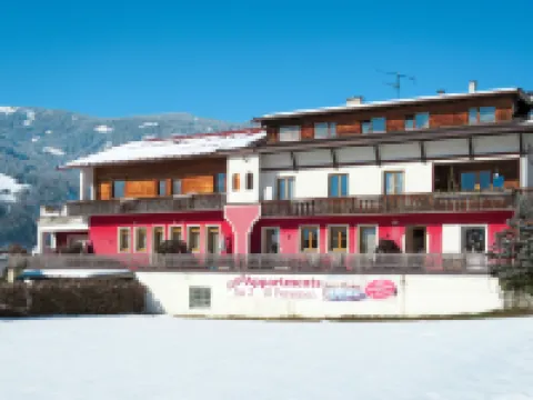 Lechners Wohnwelt Hotels in Stumm