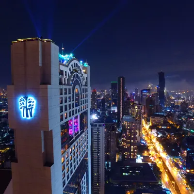 فندق بانيان تري، بانجكوك Hotels near مون بار بانكوك