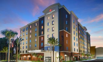 Candlewood Suites Orlando - Lake Buena Vista