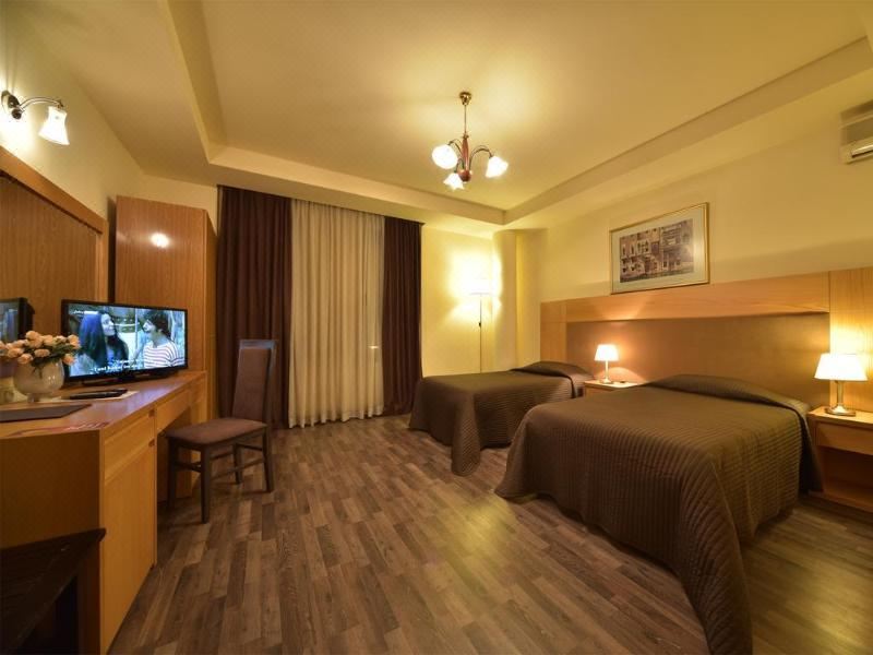 Hotel Doro City - Housity