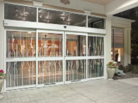 Hilton Garden Inn Queens/JFK Airport โรงแรมใกล้สนามบินจอห์น เอฟ เคนเนดี