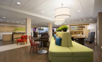 Home2 Suites by Hilton Greensboro Airport