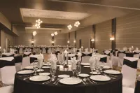 Embassy Suites by Hilton Akron Canton Airport - breakfast