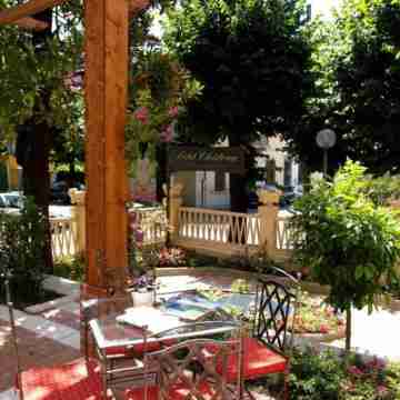 Beautiful Budget Double Room Hotel Exterior