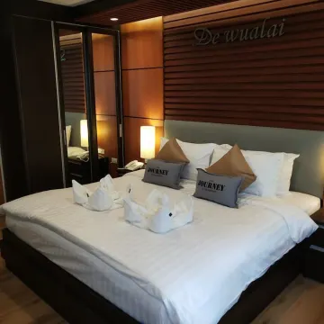 King Room Roll Shower Disability Access