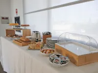 Travini Hotel Residence - breakfast